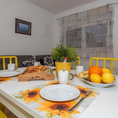 Apartment Dome Biograd Na Moru Exterior photo