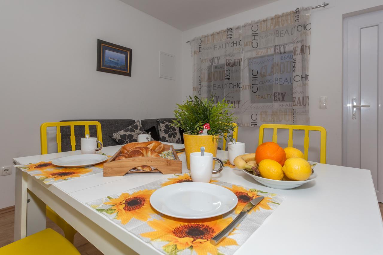 Apartment Dome Biograd Na Moru Exterior photo